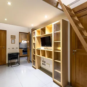 apt-apt-urbana-156-monti.it-romehotels.com/