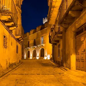 casa-sofia-vacanze-a-montalbano-elicona.sicilyhotelsitaly.net/